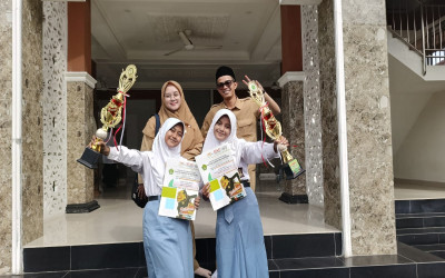 Siswi SMA Negeri 1 Jatilawang Raih Gelar Juara dalam ROHIS Banyumas Competition 2023