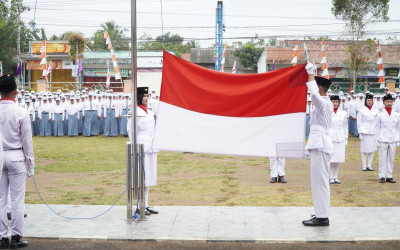 Upacara Peringatan Hari Kemerdekaan Indonesia ke-78 Menggelora di SMA N 1 Jatilawang